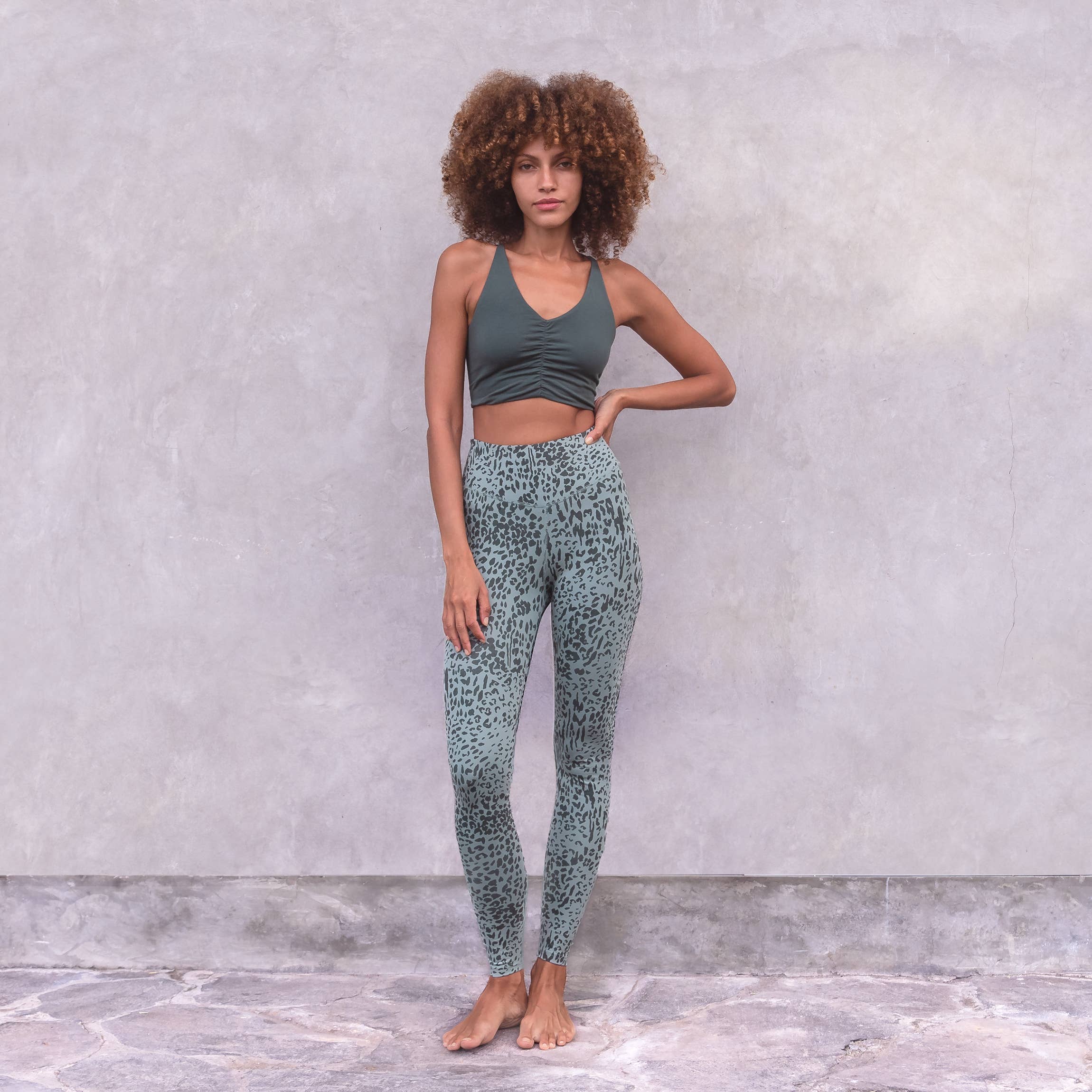 Korkavyötäröiset ekopuuvillaiset leggingsit  joogaan, tanssiin, oleiluun