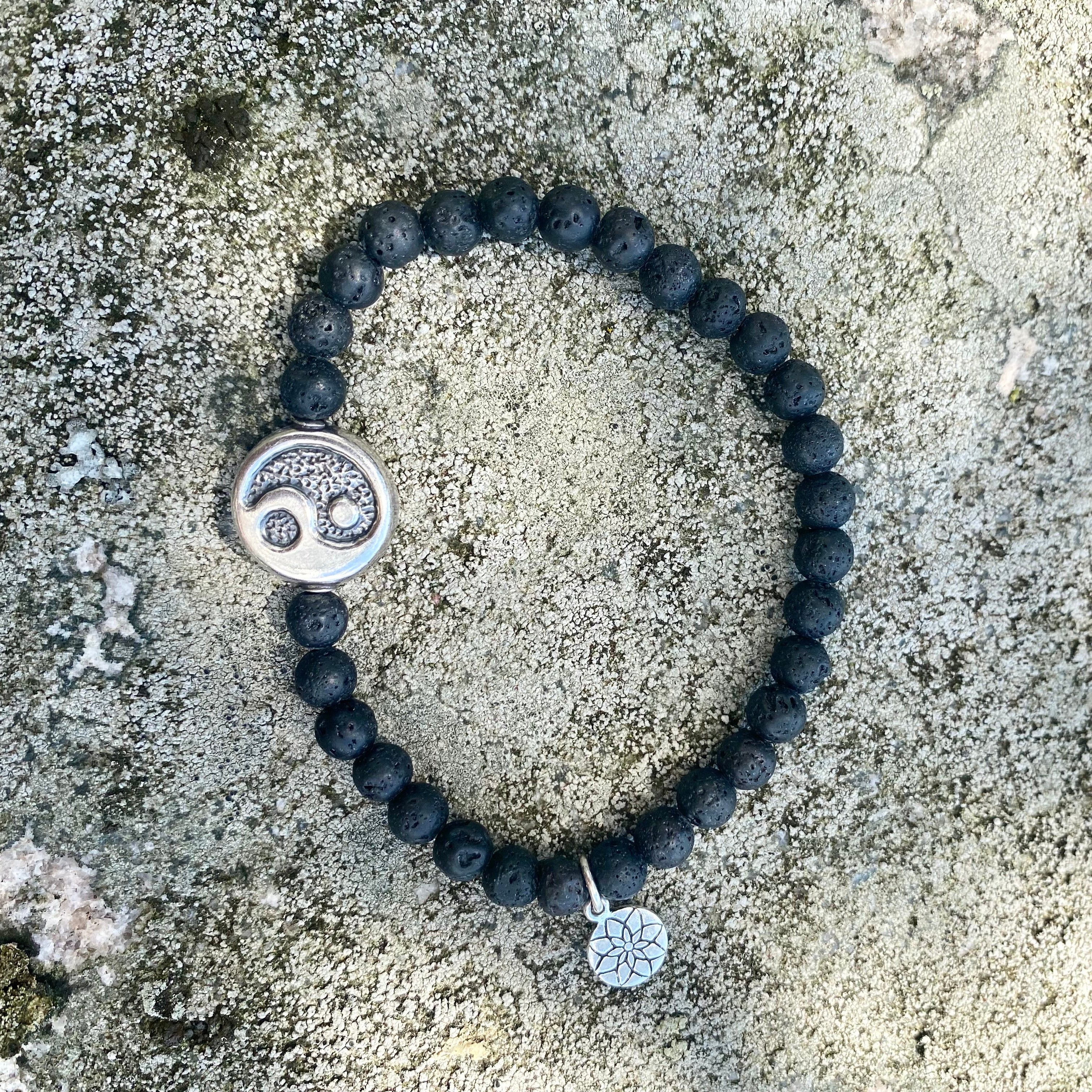 Yin Yang -rannekoru