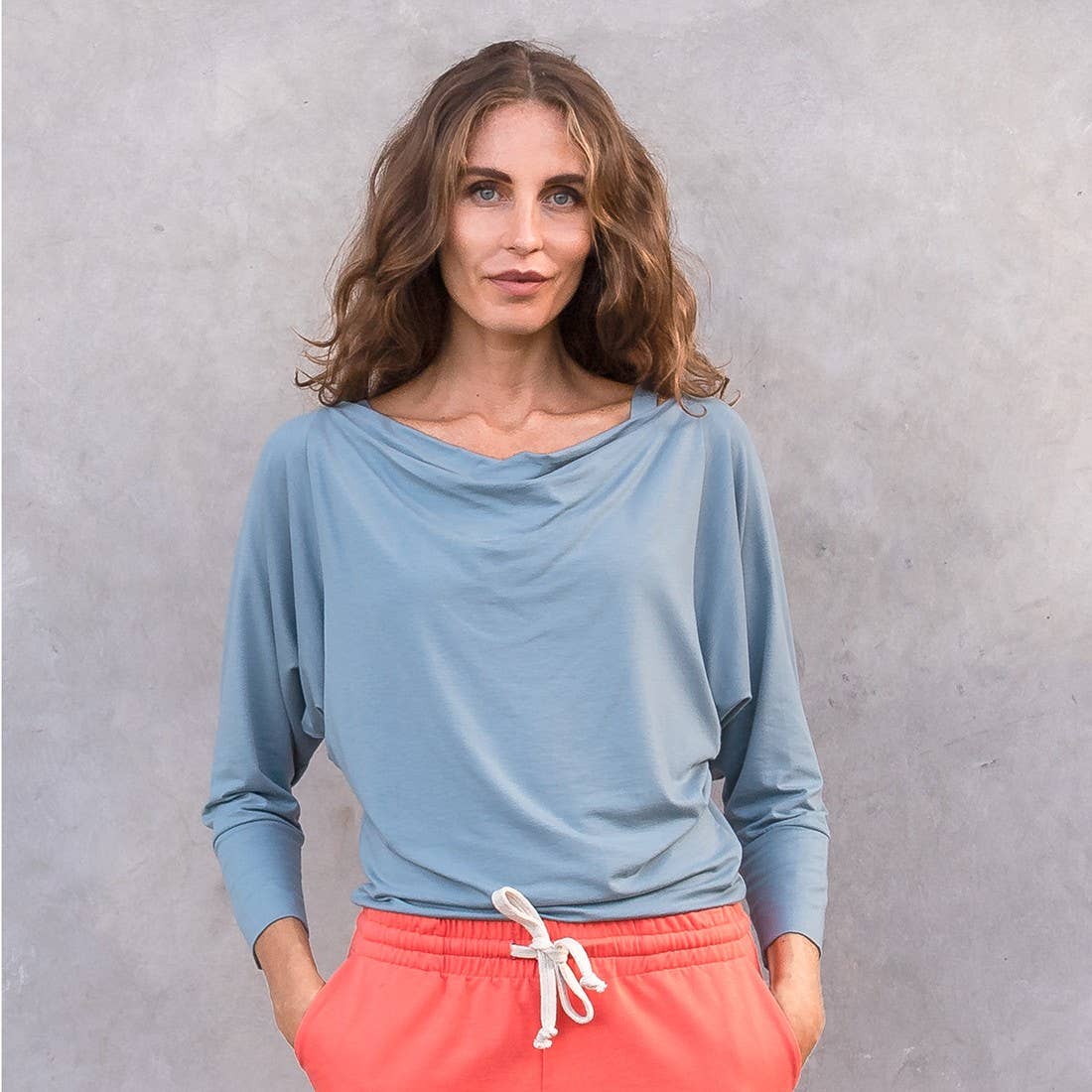 Viskoosibambu / ekopuuvillainen pusero  sopii joogaan